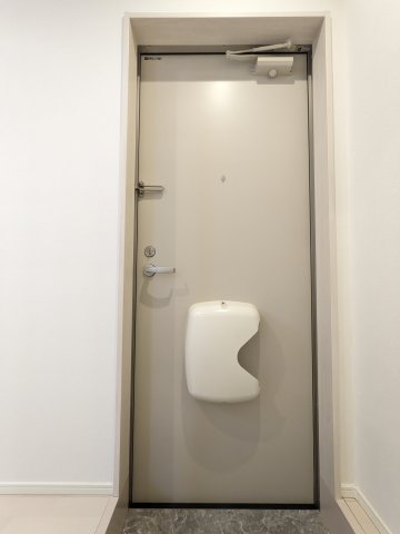 玄関　202号室