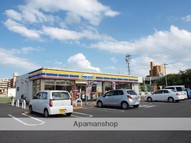 コンビニ　ミニストップ（コンビニ）まで859m