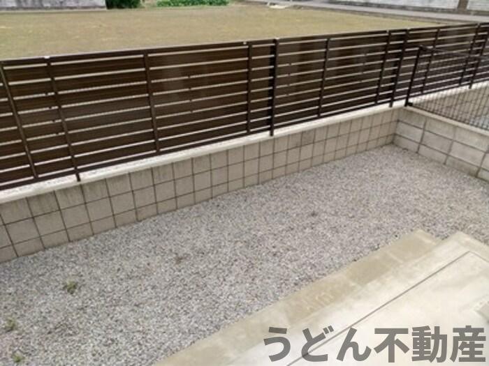 庭　うどん県のお部屋探しはうどん不動産へ うどんちゃんとLINE