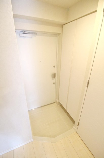 玄関　※別仕様参照