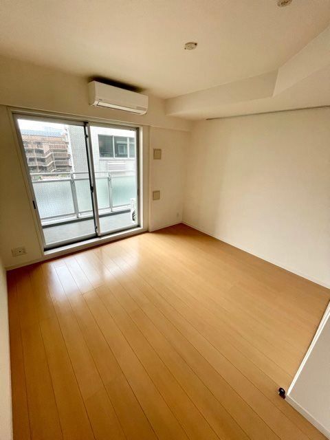居室・リビング　※同タイプの別のお部屋です。