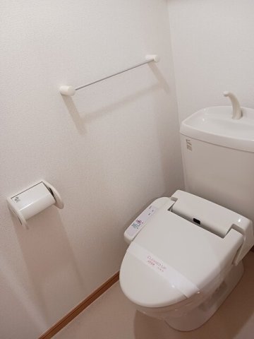 トイレ　ゆったりとした空間のトイレです
