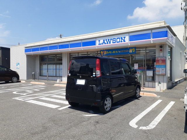 コンビニ　ローソン糸島農協前店（コンビニ）まで700m