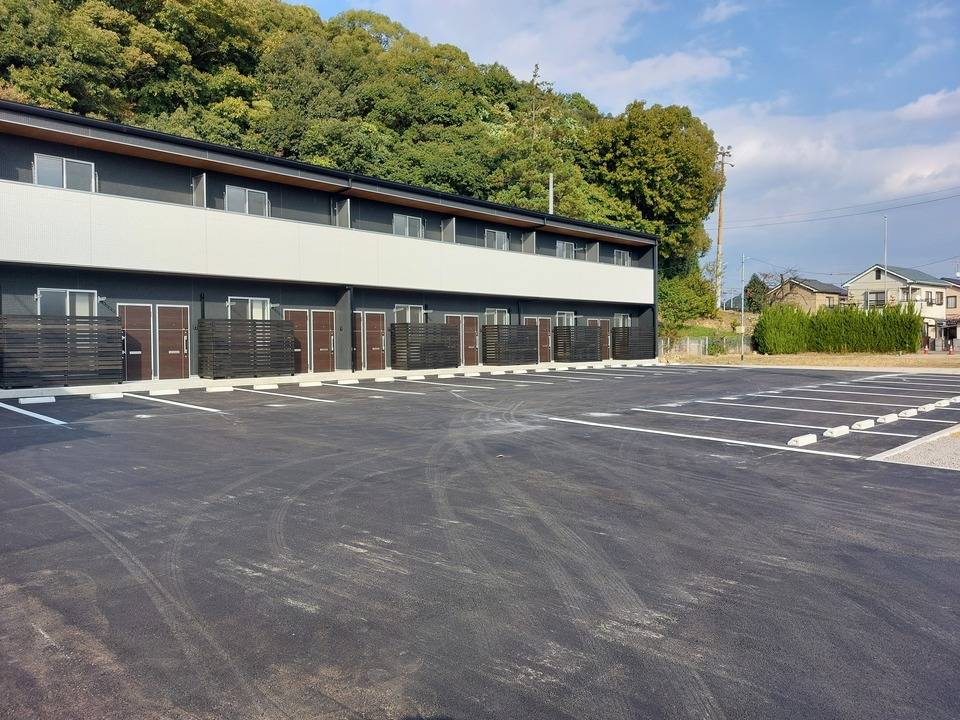 駐車場　駐車場