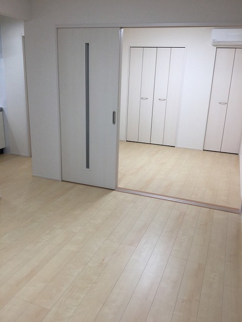 居室・リビング　同物件サンプル画像
