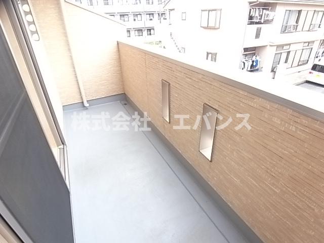 バルコニー　落ち着いた時間を過ごせるバルコニーです