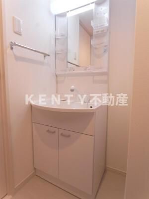 洗面設備　脱衣スペースもあります