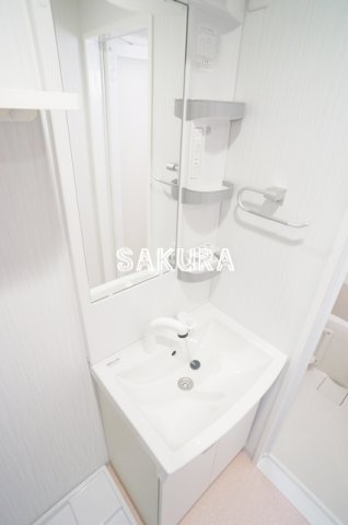 洗面設備　身支度に便利な洗面台♪