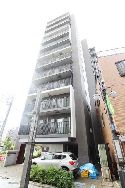 建物外観　★川沿い立地で日当たり良好★