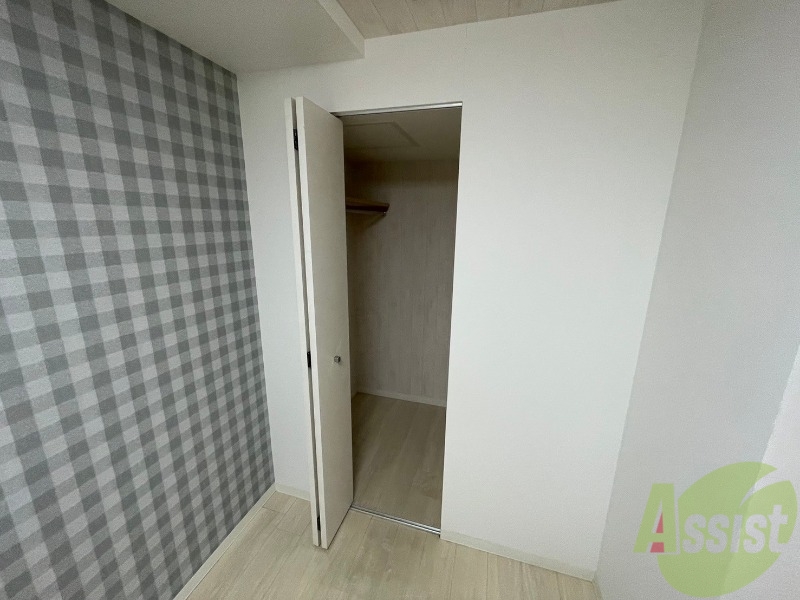 収納　寝室の収納です。部屋がすっきり片付きます。