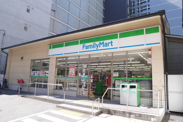 コンビニ　ファミリーマート四条西洞院店（コンビニ）まで210m
