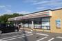 コンビニ　セブンイレブン 小山駅南5丁目店（コンビニ）まで694m