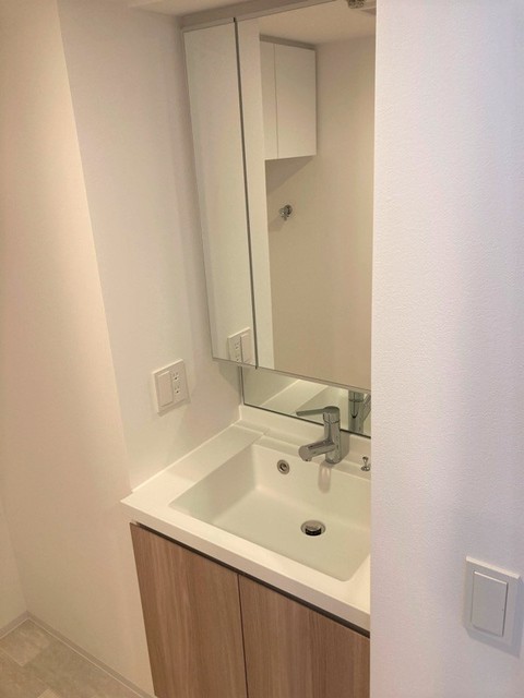洗面設備　※写真は同タイプ住戸です。