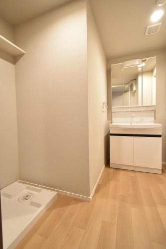 洗面設備　シンプルで使いやすい洗面台です！