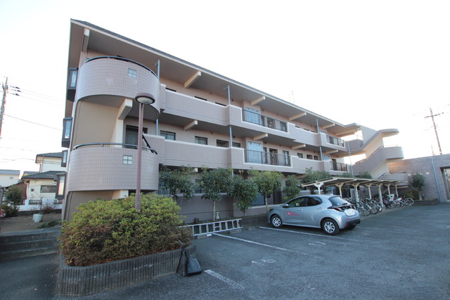 建物外観　レ・シャンベール