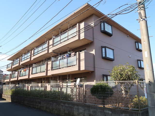 建物外観　レ・シャンベール