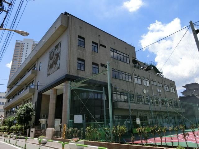 小学校　ひぐらし小学校（小学校）まで400m