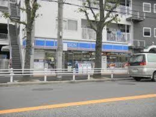 コンビニ　ローソン長田片山町五丁目店（コンビニ）まで696m