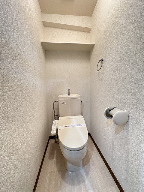 トイレ　別部屋参考写真です