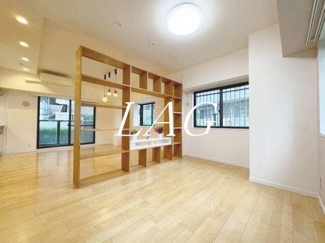 居室・リビング　洋室のお部屋です。