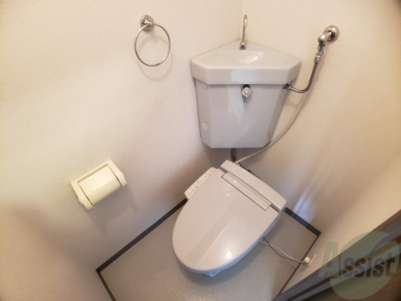 トイレ　トイレです。ウォシュレット付を探している方、おすすめです。