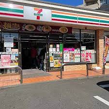 コンビニ　セブンイレブン狛江駅南店（コンビニ）まで382m