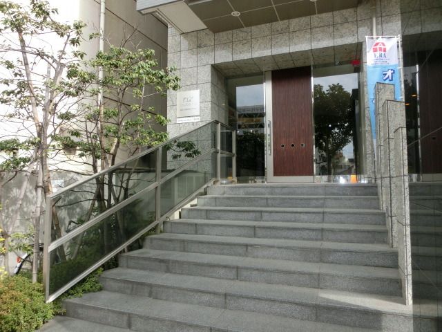 エントランス　きれいなエントランス