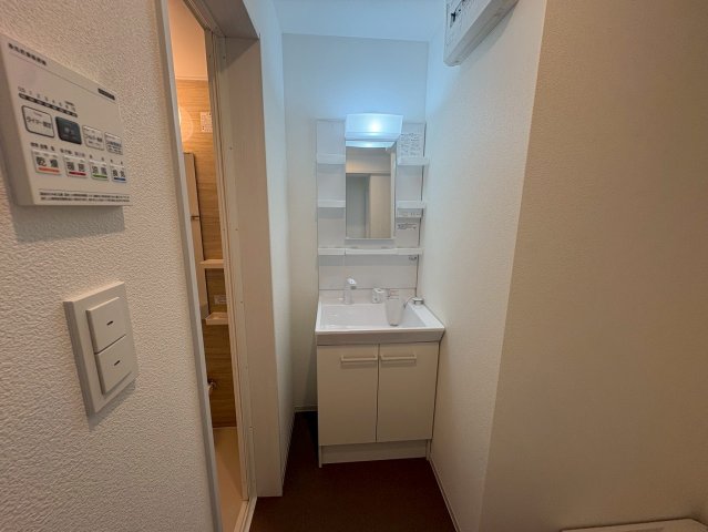 洗面設備　同仕様写真