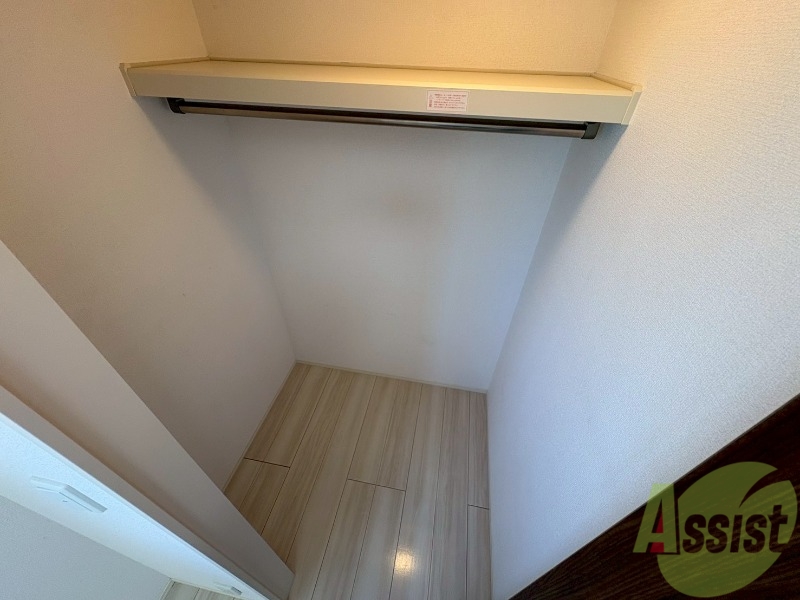 収納　寝室の収納です。部屋がすっきり片付きます。