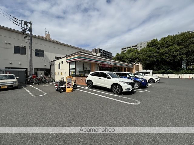 コンビニ　セブンイレブン（コンビニ）まで484m