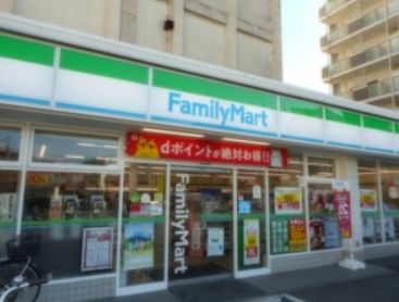 コンビニ　ファミリーマート東墨田二丁目店（コンビニ）まで243m