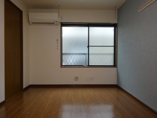 居室・リビング　別部屋、サンプルになります