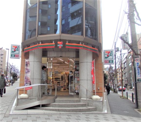 コンビニ　セブンイレブン千代田一番町店（コンビニ）まで104m