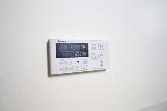 その他設備　浴室内追い焚きパネル