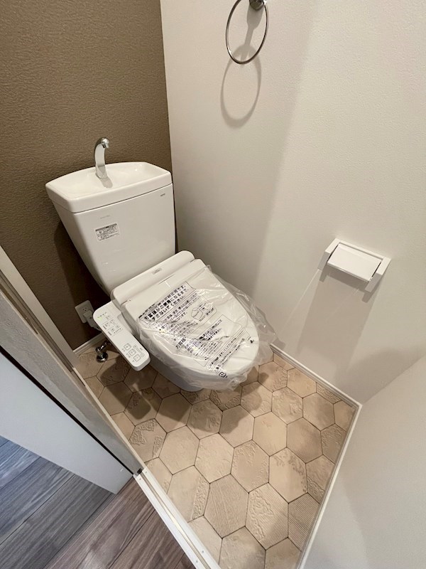 トイレ　落ち着いたトイレです
