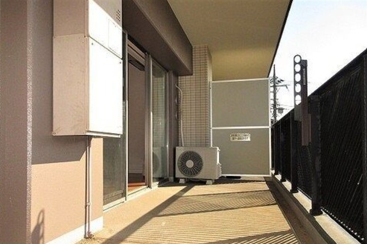 バルコニー　※別部屋の参考写真です。