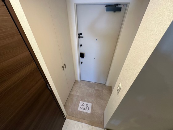 玄関　※別部屋の写真です