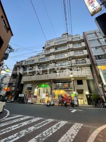 建物外観　外観は落ち着いています