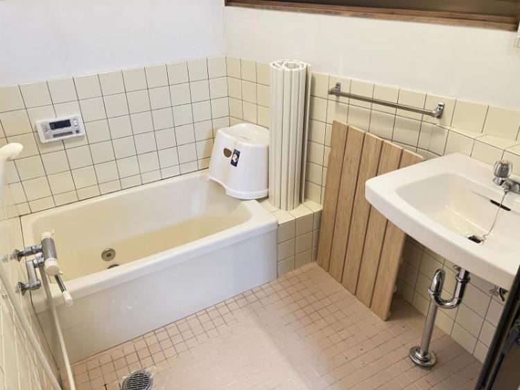 バス・シャワールーム　お風呂で日々の疲れを落としましょう