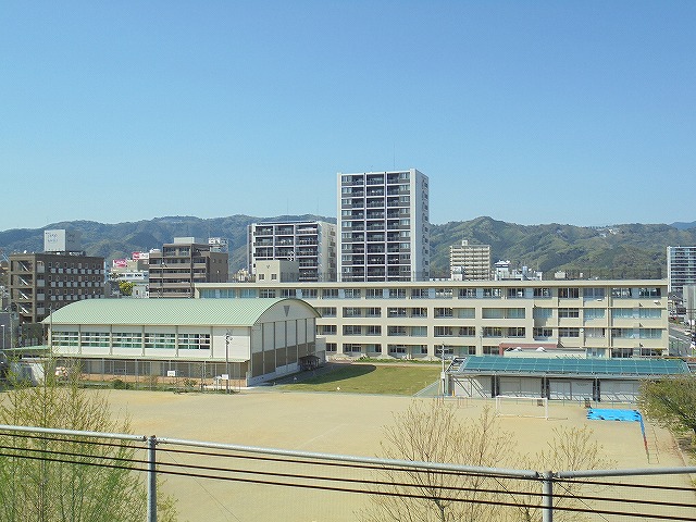 小学校　はりまや小学校（小学校）まで250m