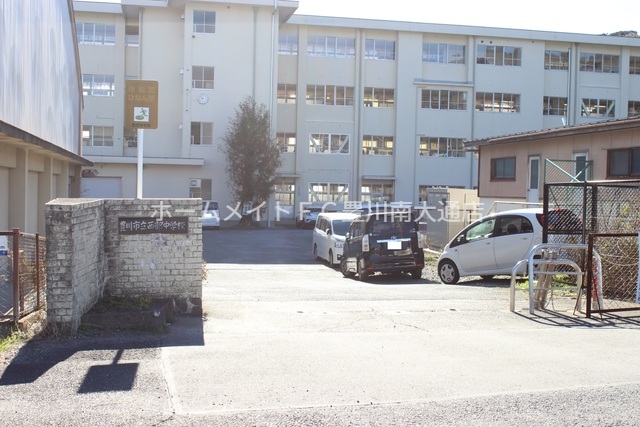 中学校　豊川市立西部中学校（中学校）まで1182m
