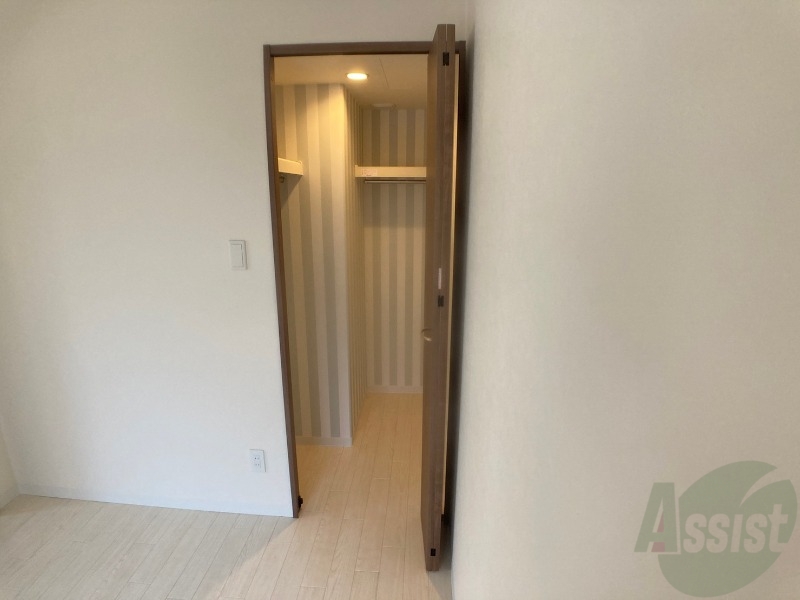 収納　寝室の収納です。部屋がすっきり片付きます。