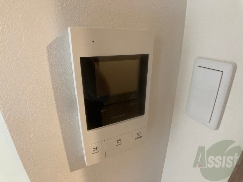 セキュリティ　ＴＶモニター付インターホンです。来客者の顔が見えるので安心！