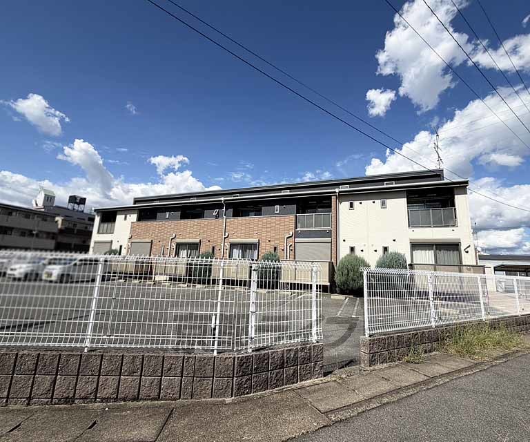 建物外観　少し離れたところから。