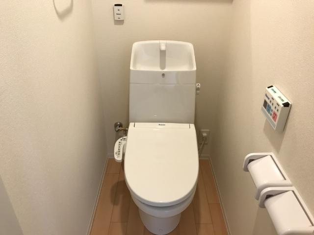 トイレ　シャワー付トイレ