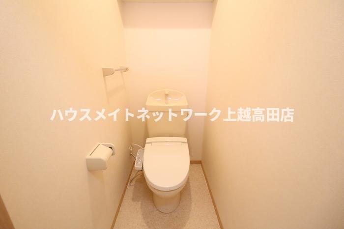 トイレ　温水洗浄暖房便座