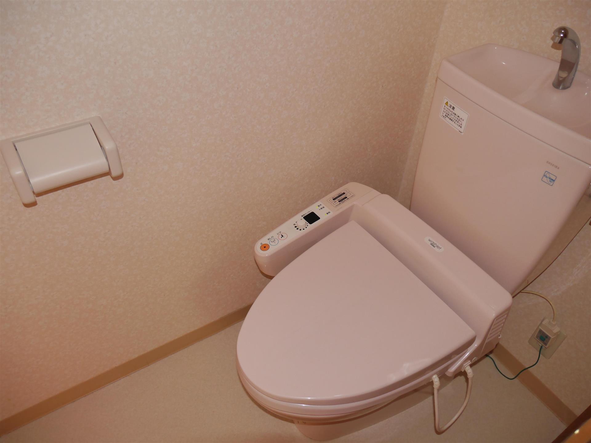 収納　背面には棚があるので、収納にも困りません(^^)