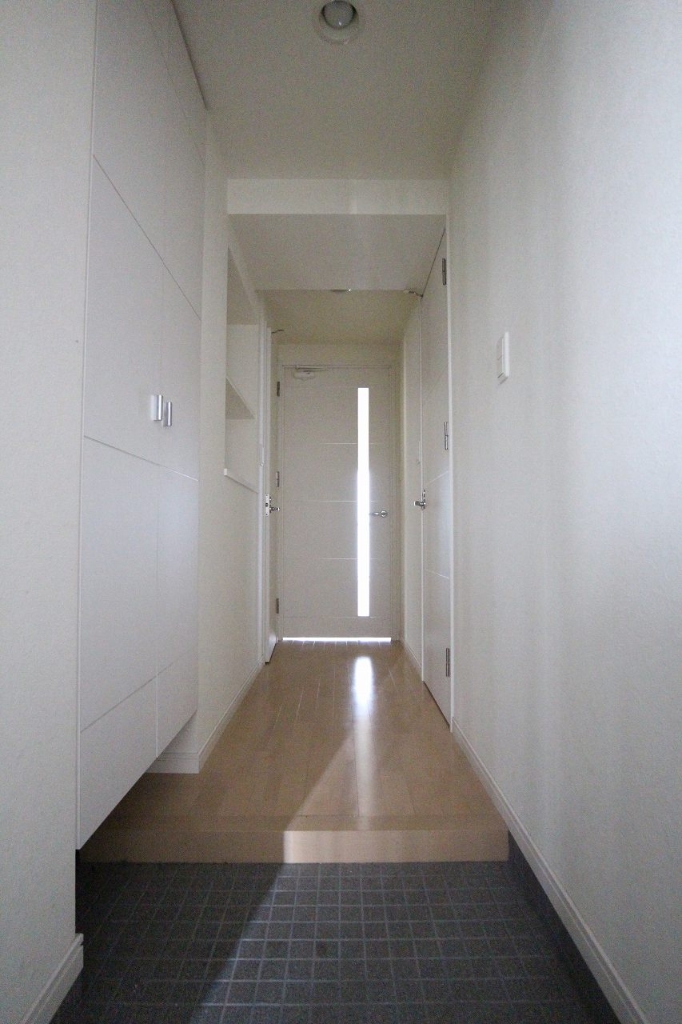 玄関　別部屋写真