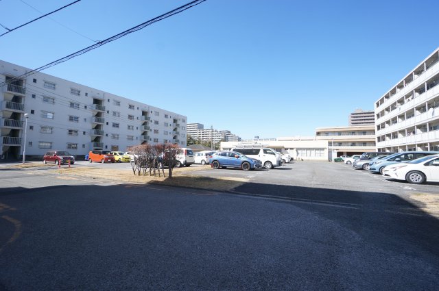 駐車場　お電話でのご予約がスムーズです！