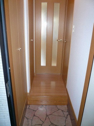 玄関　玄関　※別号室参考画像
